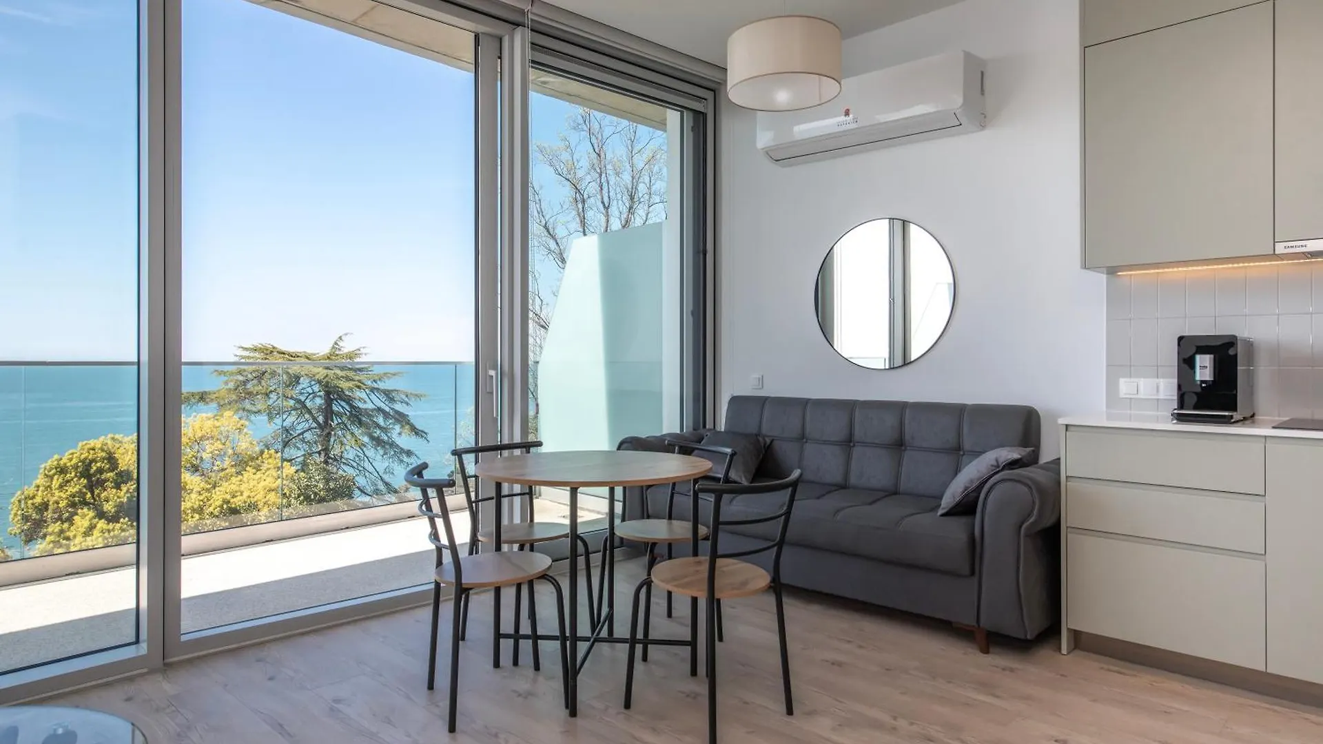 Green Cape Botanico Batumi Hotel apartamentowy