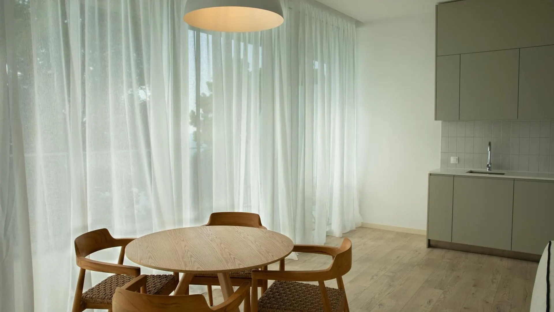 Hotel apartamentowy Green Cape Botanico Batumi Gruzja
